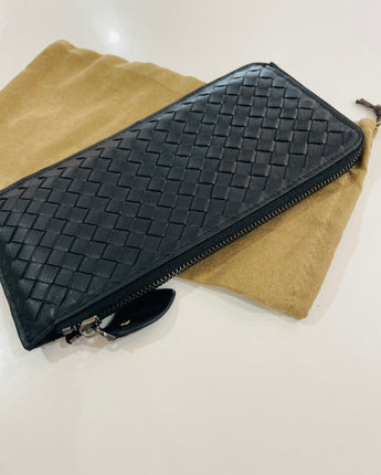 Black Charlotte Slim Zip Wallet
