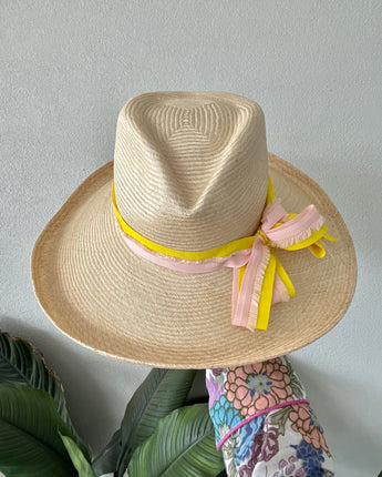 Buntal Cuenca Yellow/Pink