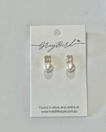 Greybird Gen Pearl Earring